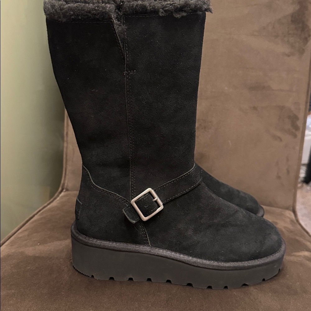 Koolaburra Black Plush Footwear - Picture 3 of 6